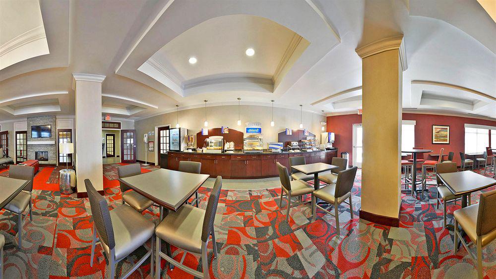Holiday Inn Express Hotel & Suites Detroit-Utica By Ihg Exterior photo